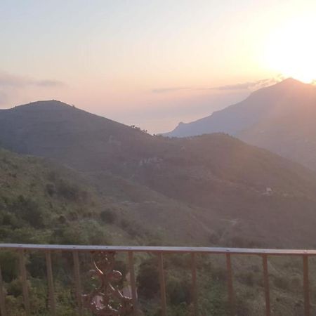 Appartamento "Al Borgo Antico" Aieta 外观 照片